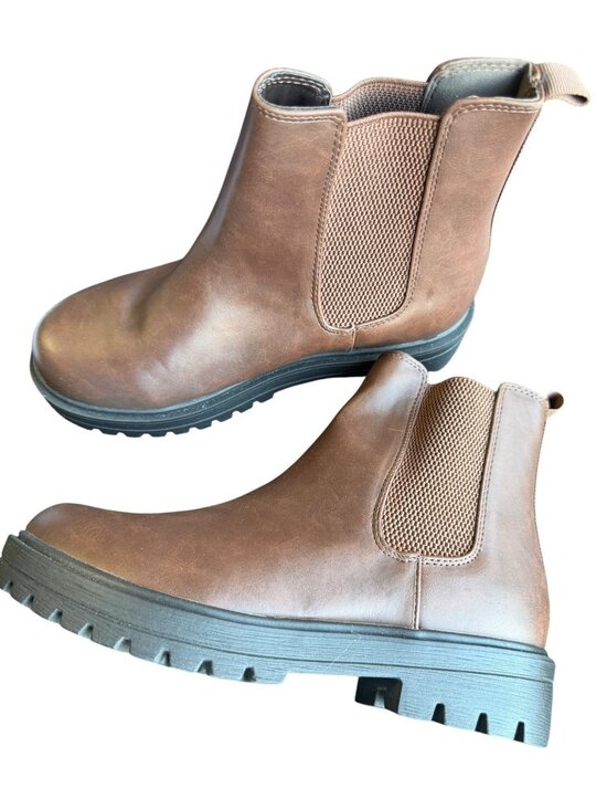 JACKSON Shoes - Soda Pilot Lug Sole Booties Women's Size 10
